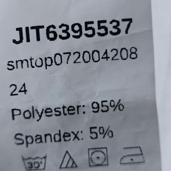 Shein Graphic Tee    - Picture 6 of 6